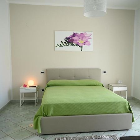 Flowers' House Кастелламмаре-ди-Стабия Экстерьер фото